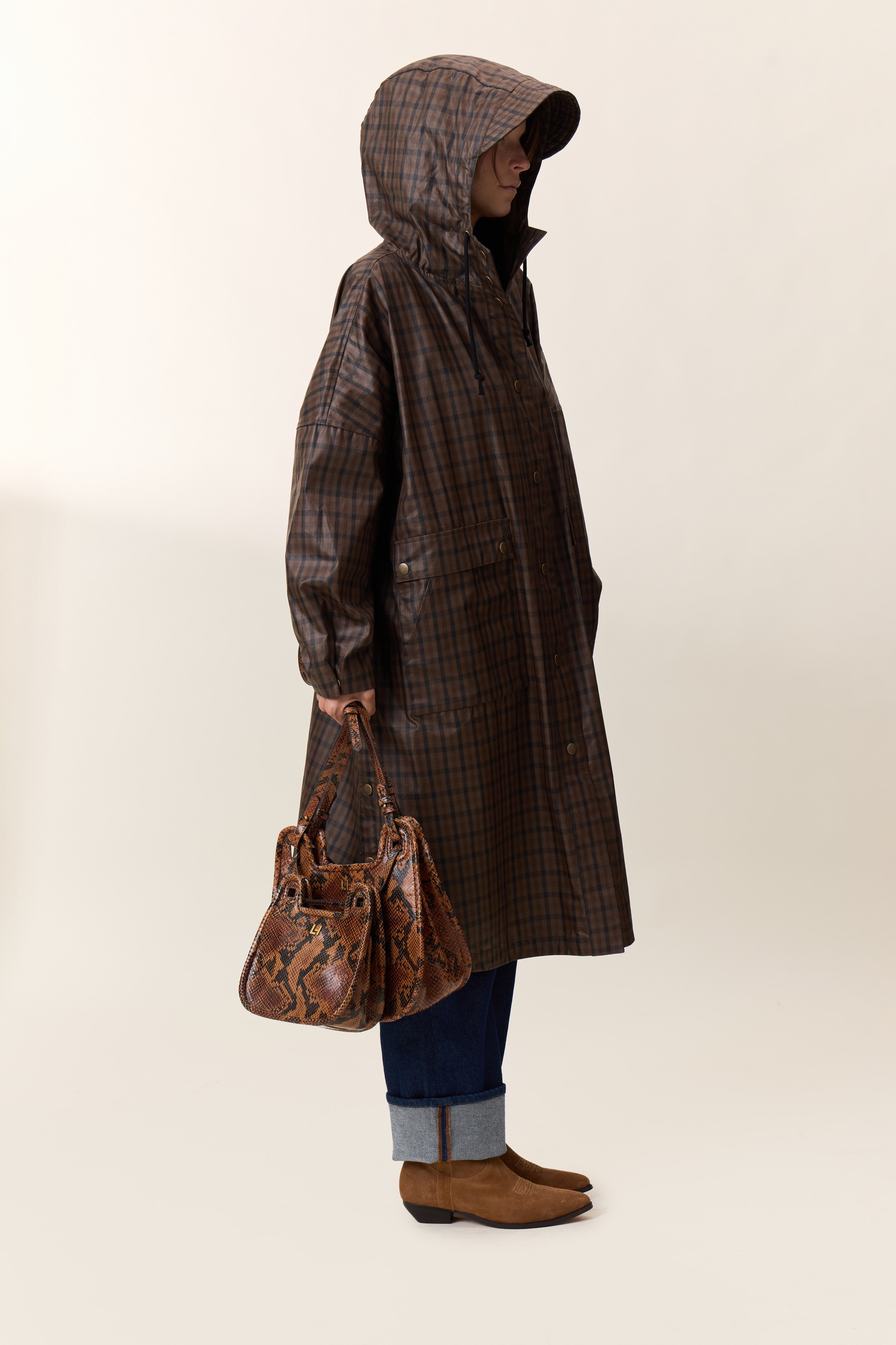 CLANE 25AW 新作　WIDE CHECK PONCHO Vannah Checki Poncho | Leon & Harper