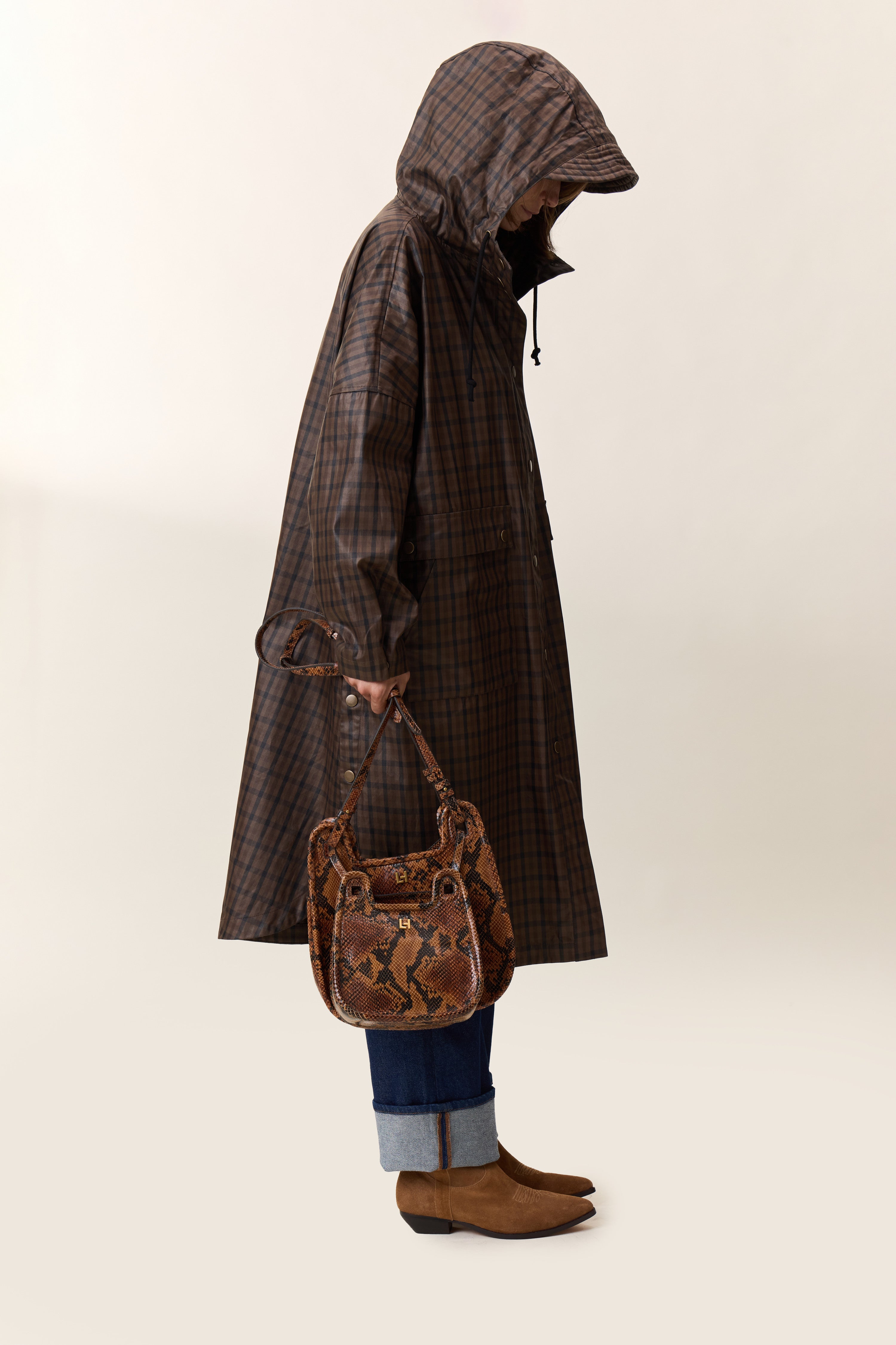 Vannah Checki Poncho | Leon & Harper