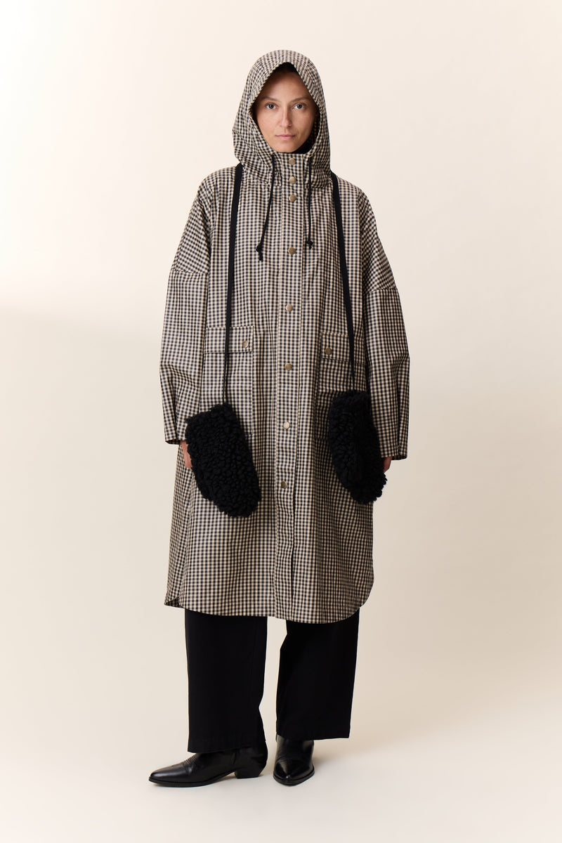 Poncho Vannah Checki