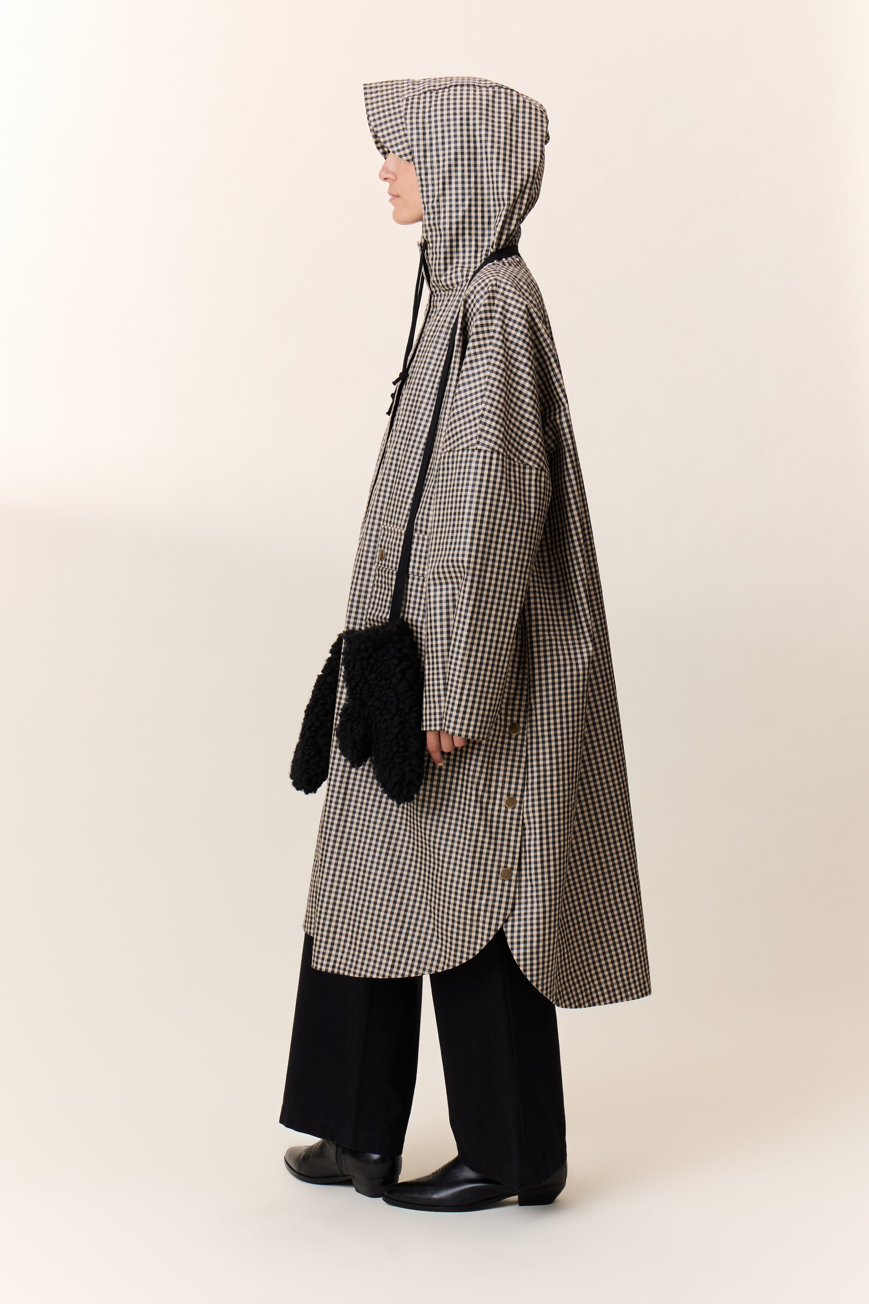 Vannah Checki Poncho | Leon & Harper