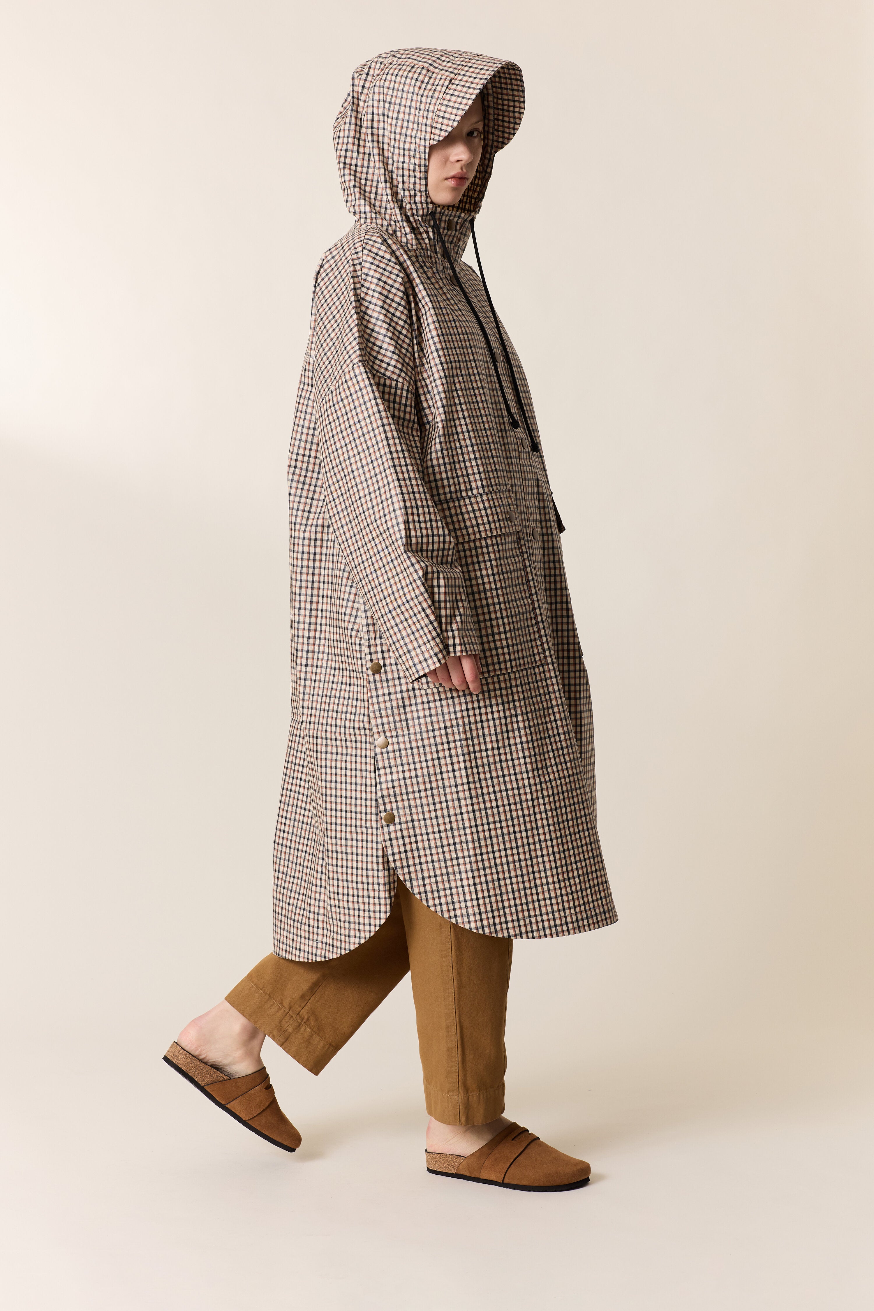 Vannah Crx Poncho | Leon & Harper