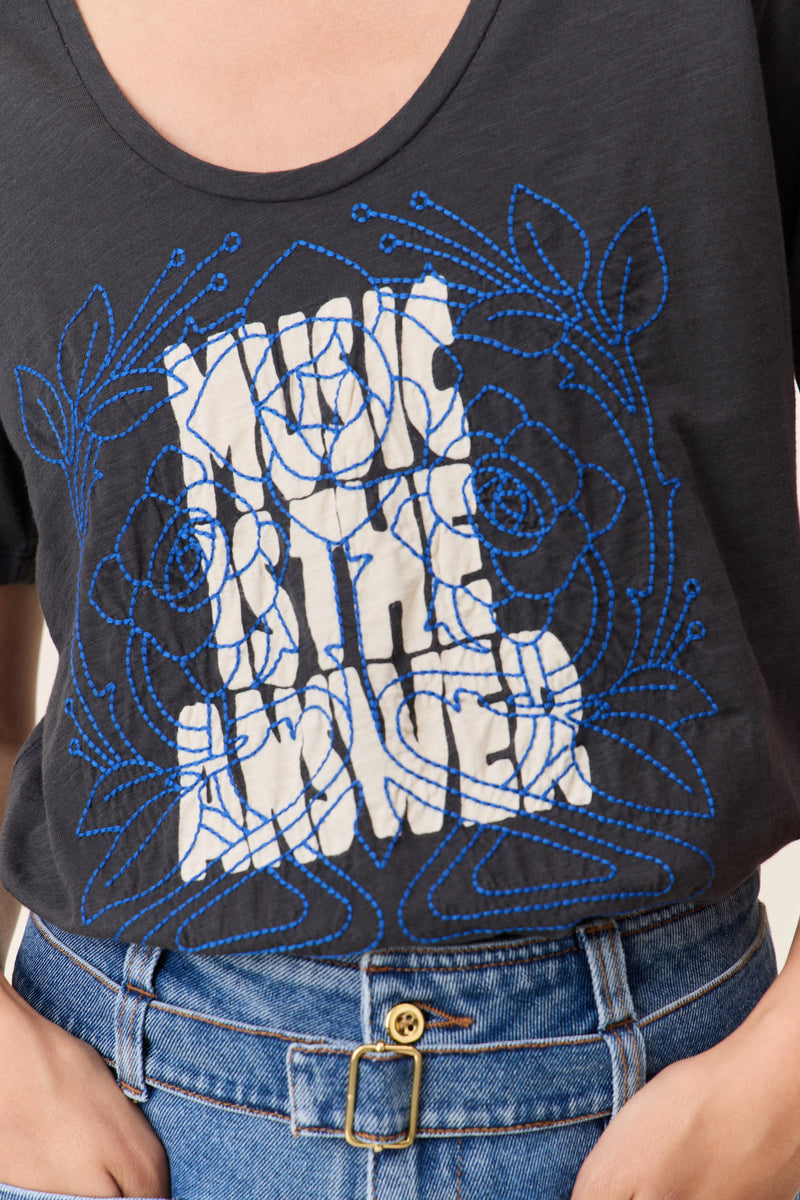 Tizia Answer Tshirt